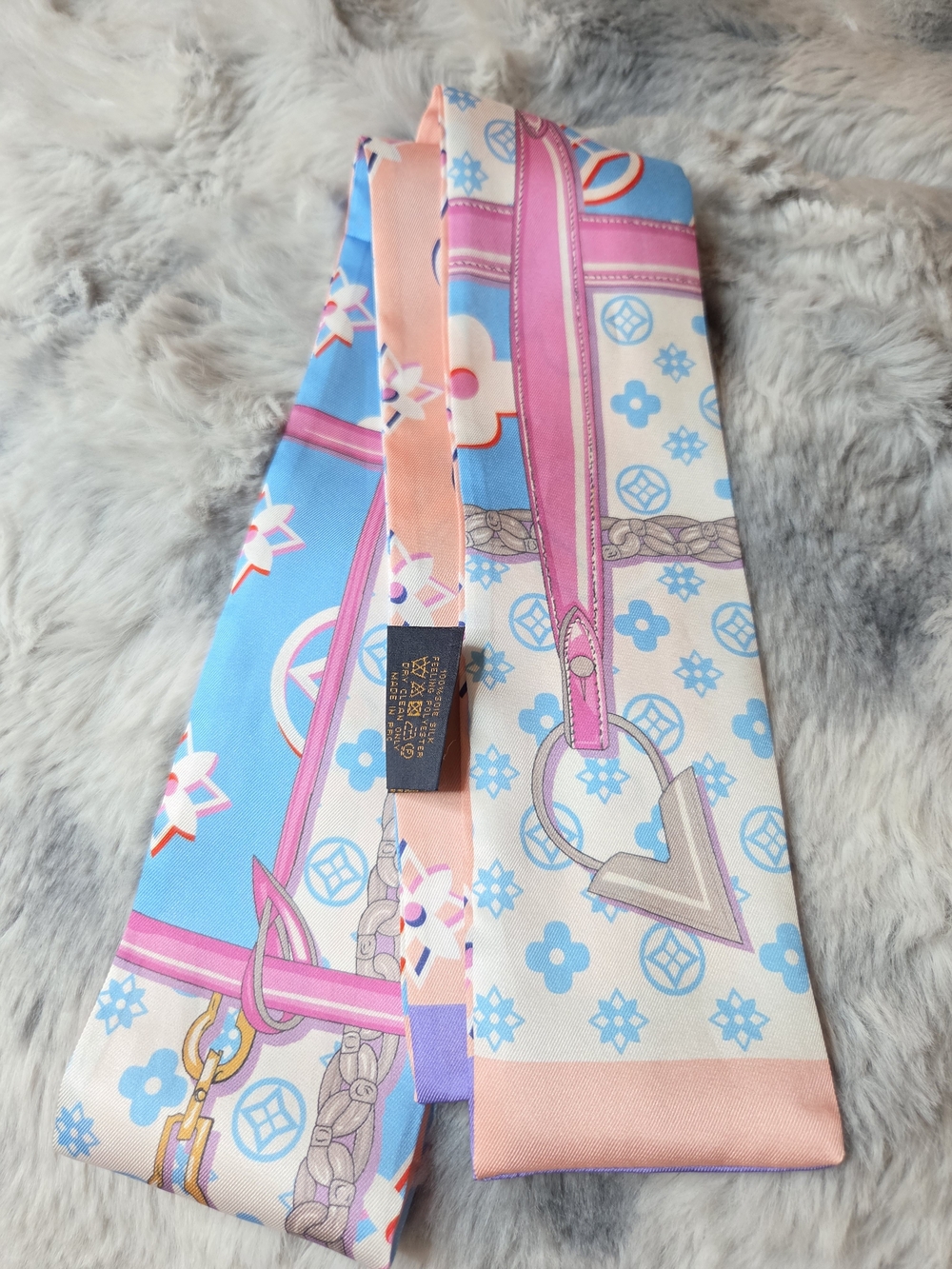 Louis Vuitton Pink and Blue Floral Silk Twilly